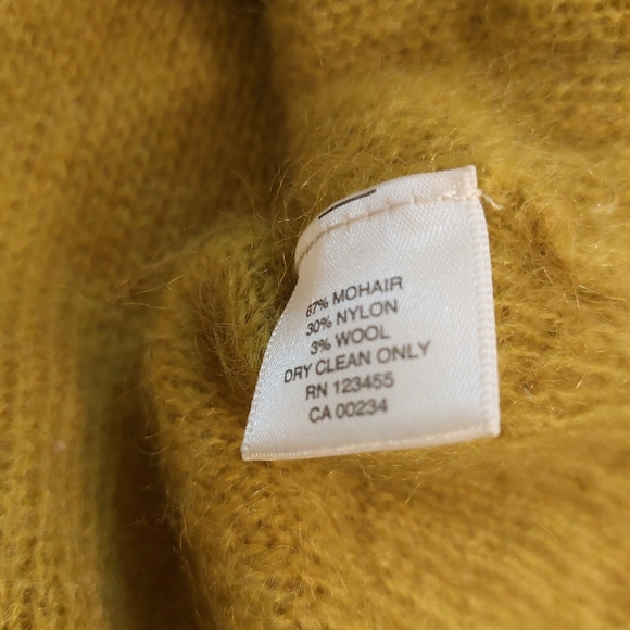 Lord and taylor Mohair's wool blend sweater size S - Picture 4 of 5